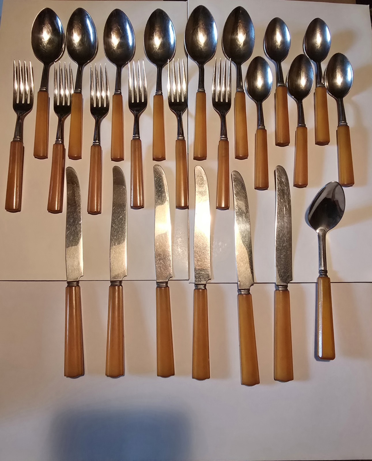 Hull Bakelite Stainless Steel Kitchen Utensils 24 Pieces Vintage Butterscotch 