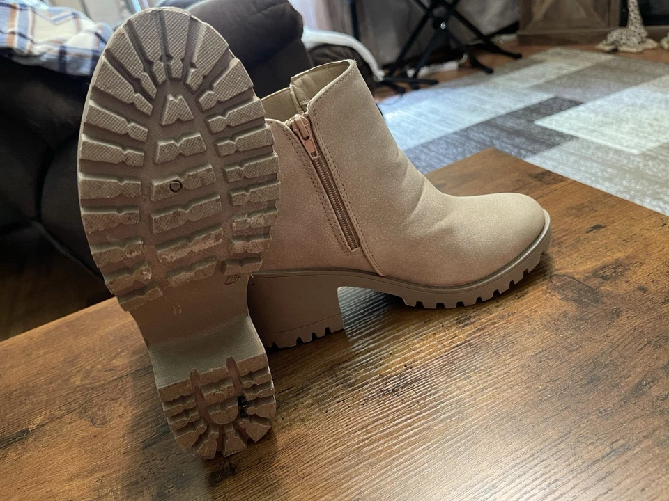 Botas para mujer talla 7,5 Foto 4 de 4