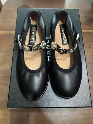 CHANEL 24A Metiers D'Art Leather Mary Jane Charm Strap Flat