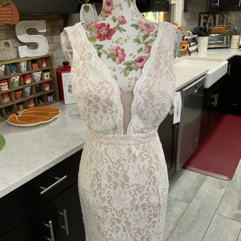Свадебное платье-футляр David's размер 8 цвета слоновой кости обнаженное кружевное без рукавов глубокое V новое - Изображение 2 из 4