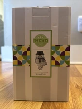 Scentsy Warmer  Snow CUTE Plug In Super Cute New In Box!