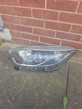 A Working Decent Condition Headlight for Renault Captur 2013-2017 Left Hand Side