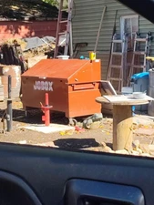 Jobox Toolchest with Caster Wheels With Slant Lid. Cost 1600 New I'm Asking 600