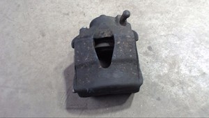 Bremssattel Vorne Links VW Bora Variant 1.9 TDI Bj 2001 1 J 2343369