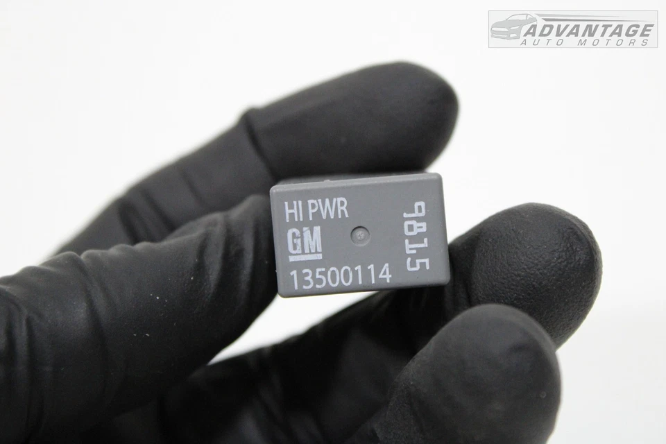 Chevrolet Equinox 2018-2022 1,5 L tablero caja de fusibles relé gris 13500114 OEM Foto 4 de 4