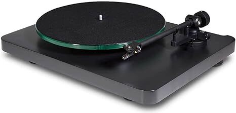 NAD C558 turntable with cartridge