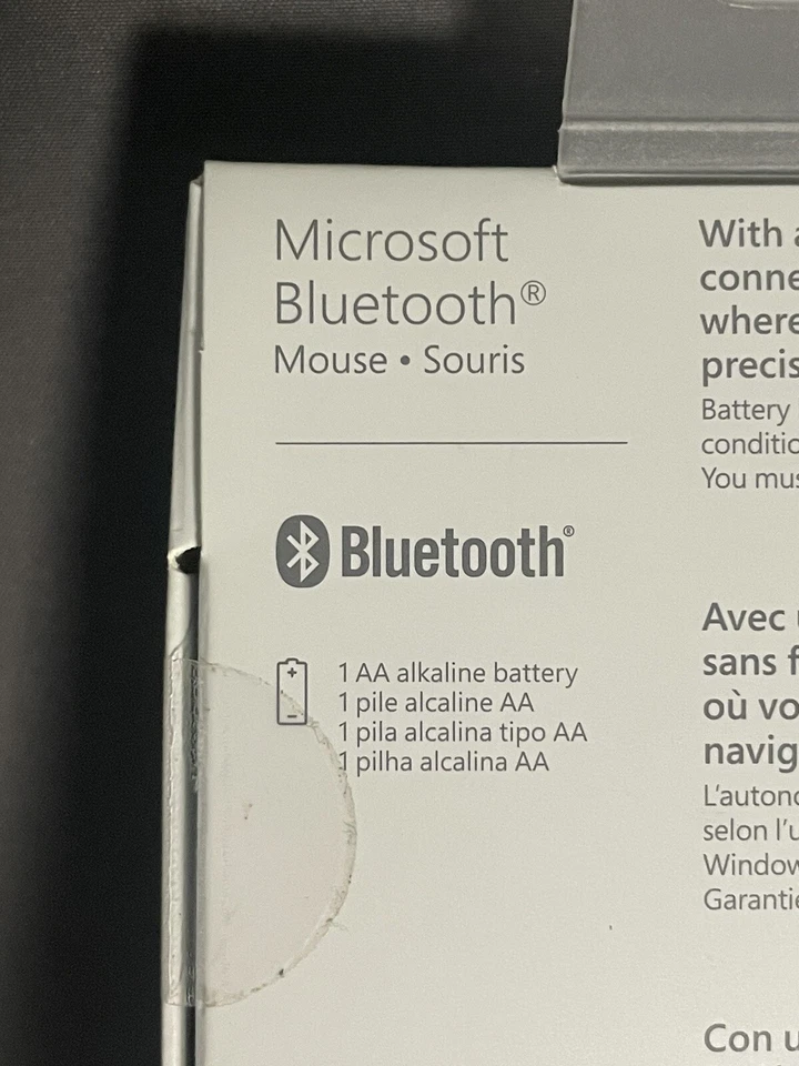 New Microsoft Wireless Bluetooth Mouse Pastel Blue RJN-00013 Ambidextrous RARE - Image 3 of 4