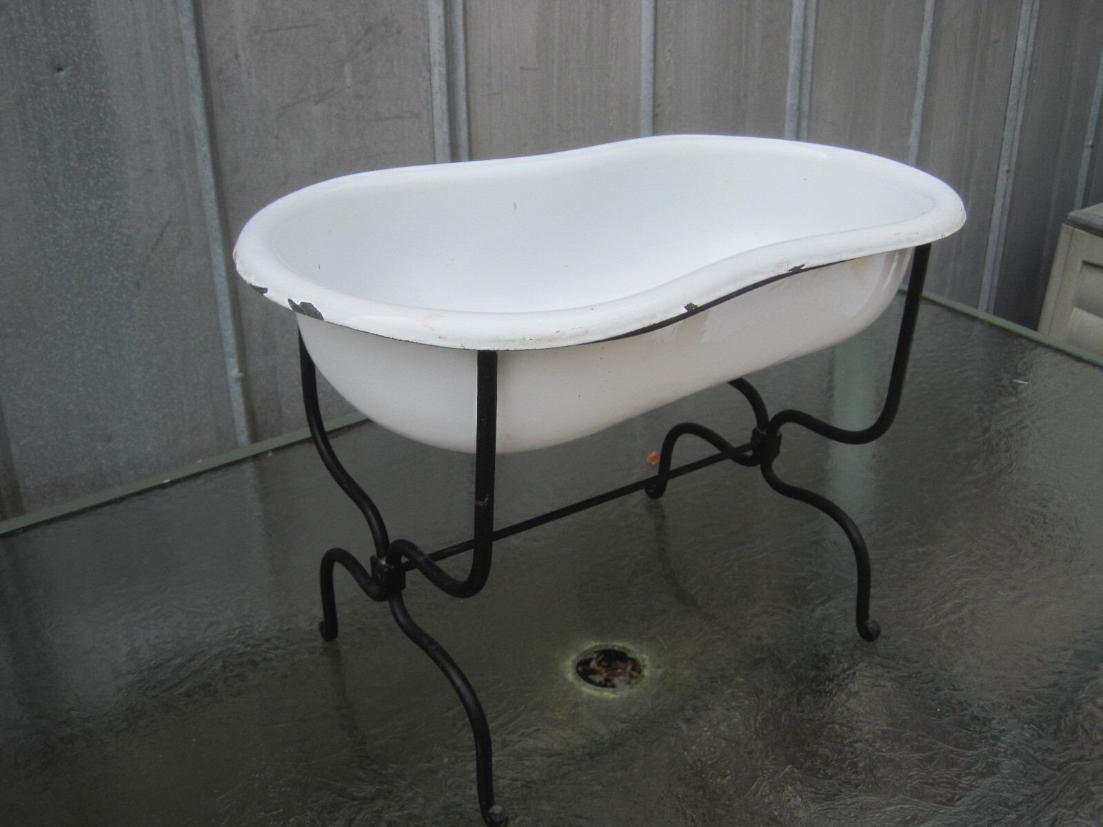 Vintage Porcelain Enamel Metal Baby Bathtub Wash Basin w/ Wrought Iron Base 7293 eBay