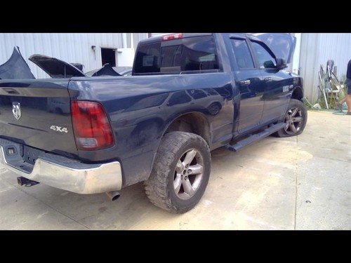 Depósito de lavado de parabrisas estilo clásico rueda de 5 orejetas para camioneta Dodge 1500 09-20 - Imagen 4 de 12