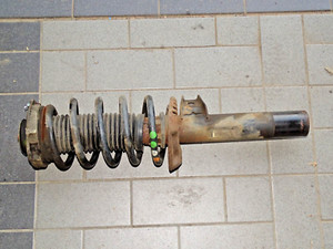 VW Caddy Stoßdämpfer Federbein Rechts 1T0413031EG