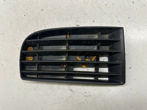 Volkswagen Golf V 2006 Verkleidung Nebelscheinwerfer / Gitter vorne DRA53320