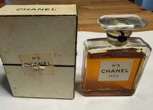 香水シャネルCHANEL NO5 パルファム 28ml EXTRAIT P.M. N°5 Parfum Grand Extrait Baccarat Edition - 30,4 FL. OZ. | CHANEL
