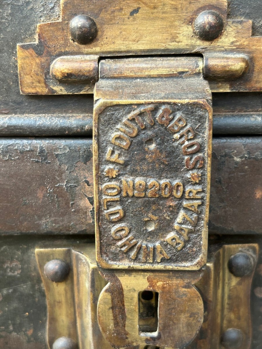 OLD VINTAGE INDIAN HANDMADE RUSTIC IRON HEAVY STORAGE TRUNK