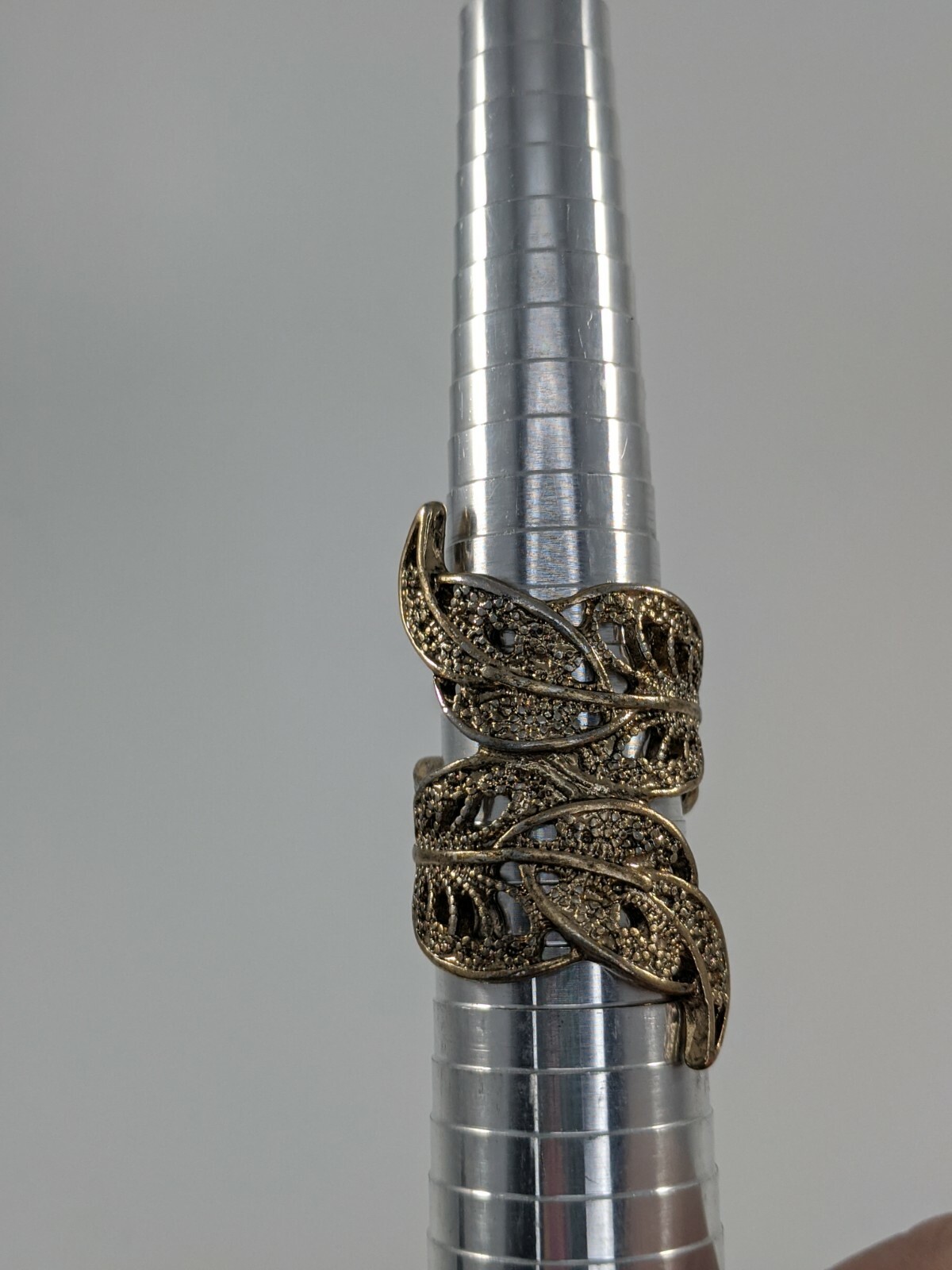 Full Finger Leaf Scrollwork Ring Copper-tone Size… - image 9