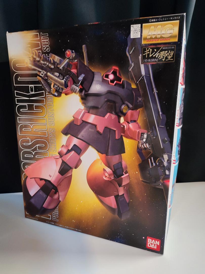 1/100 MG MS-09RS Char's Rick Dom Figure Mobile Suit Gundam Bandai