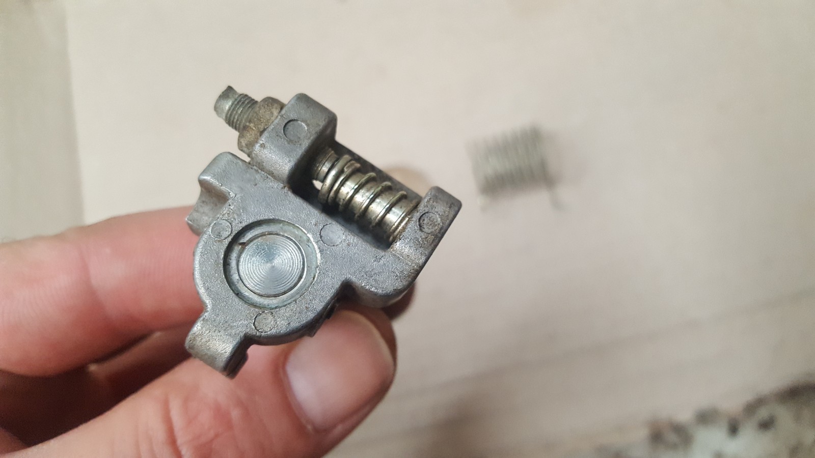 1980 1981 Suzuki GS850 carburetor 1 throttle butterfly valve shaft flap eBay