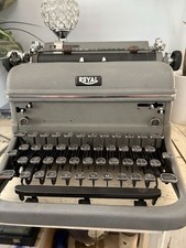 Vintage Royal Desktop Manual Typewriter KMG Model  1949 WORKS thumbnail