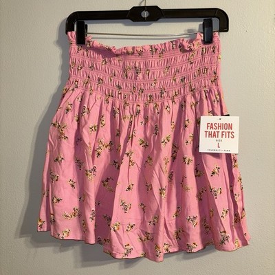 Celebrity PINK Skirt Women's Size L Pink Lined Smocked Mini Floral Print Flowy