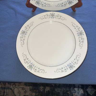 2 Rose China 10'' Dinner Plates In The Bordeaux #3913 Pattern, Made In Japan
