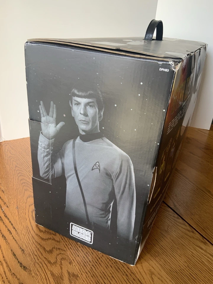 Mega Bloks Star Trek U.S.S. ENTERPRISE NCC-1701 Collector  2016 - NEW Sealed - Image 4 of 4