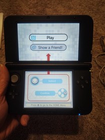 NINTENDO 3DS XL WITH CHARGER - BLACK - ERROR MESSAGE - WILL NEED FIXED