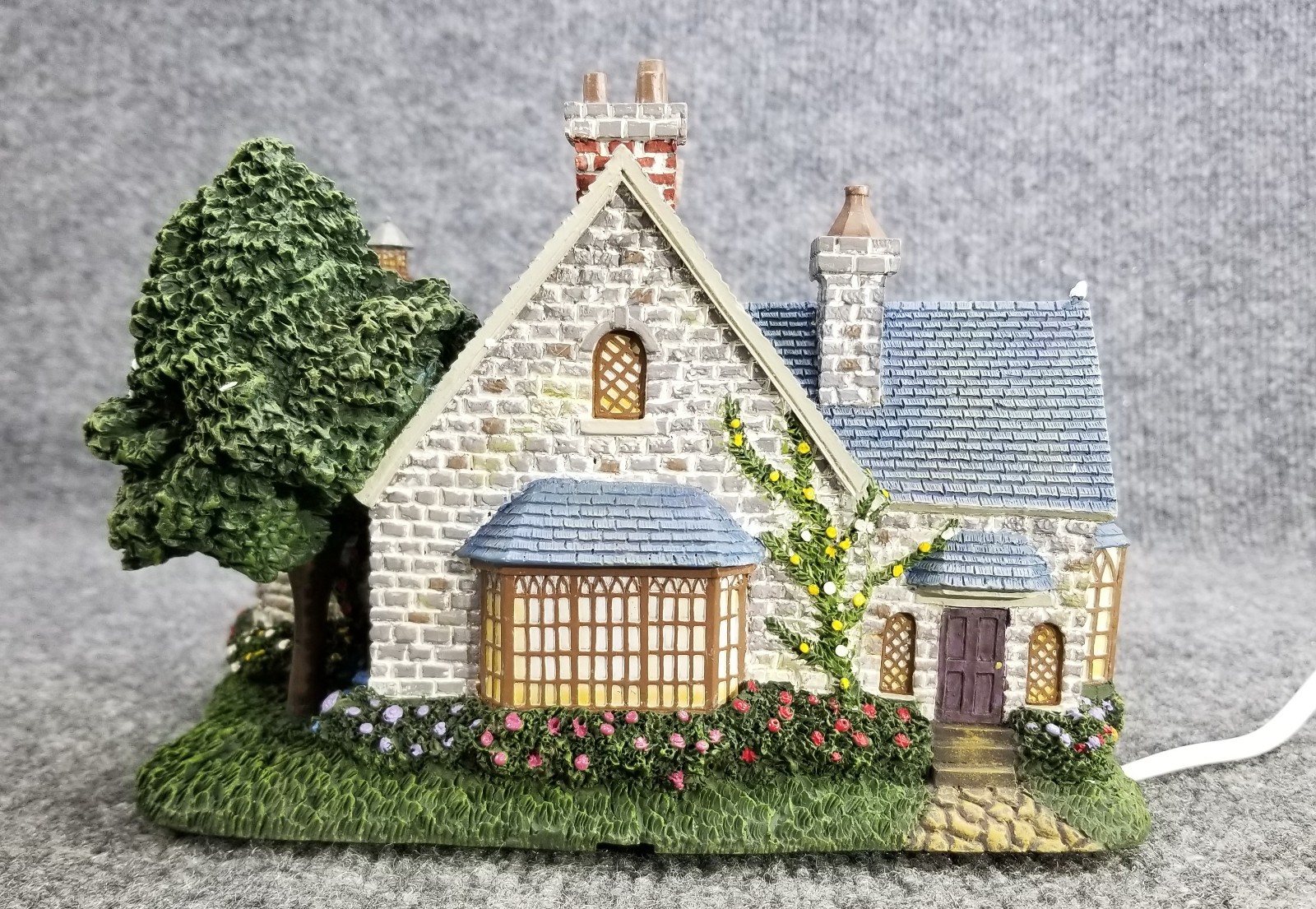 HAWTHORNE VILLAGE Thomas Kinkade LAMPLIGHT MANOR LIGHTUP BUILDING