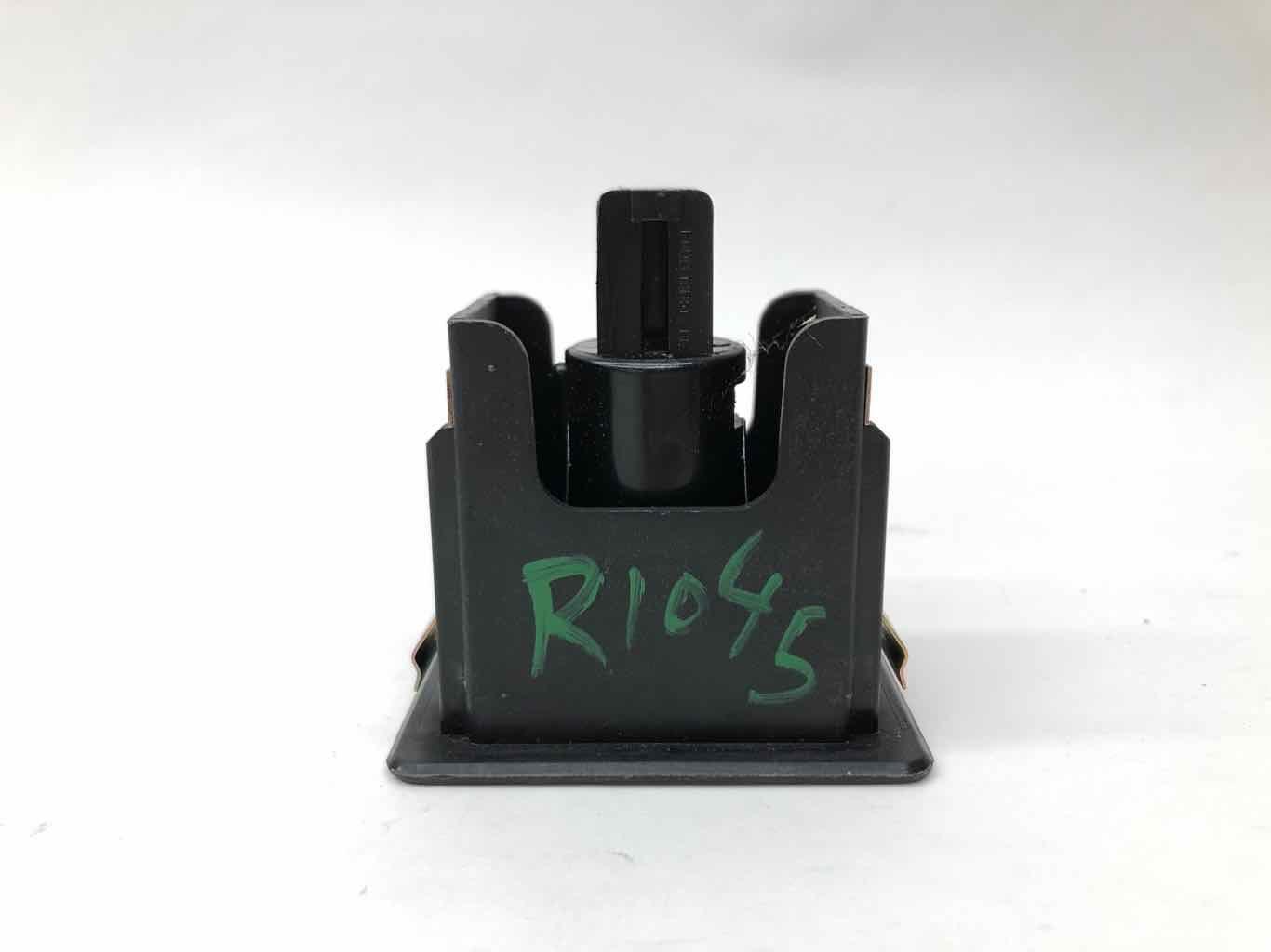 2004 Ford Taurus Deck Lid Trunk Popper Control Switch Release Button