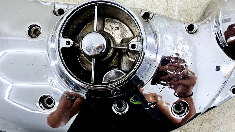 Harley Sportster XLC 2004 cámara derecha motor cubierta estuche 25230-04 Foto 4 de 4