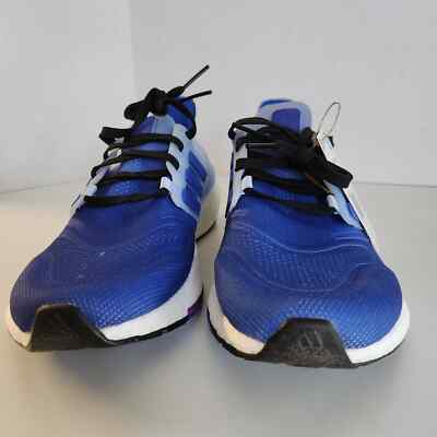 adidas Ultraboost 22 Running Shoes Men display picture 2