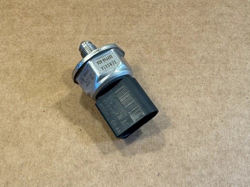 NEW GENUINE AUDI PORSCHE VW SEAT SKODA Fuel Pressure Sensor 06K906051A - Picture 10 of 12