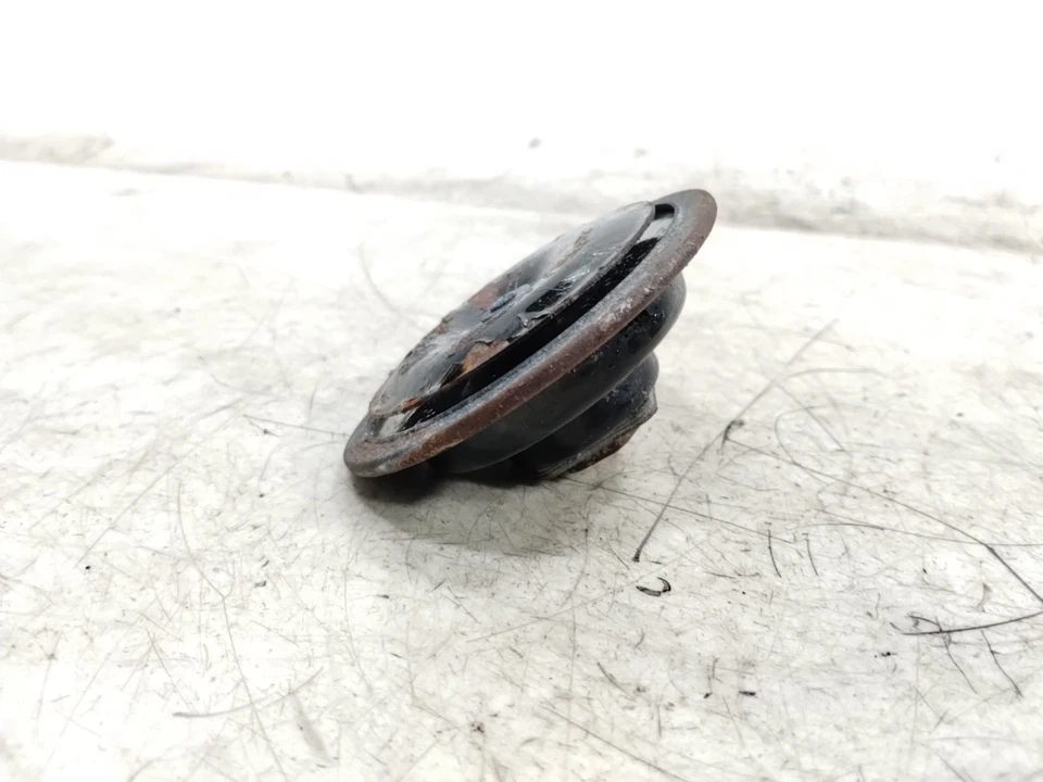 Honda Sabre VT1300 CS 2013 bocina Foto 3 de 4