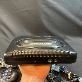 SEGA Genesis Console MK-1631 w/2 controllers, AC,Tested Works SEE DESCRIPTION!