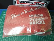 Elgo American Plastic Bricks No 705 Set w/ Book NIP