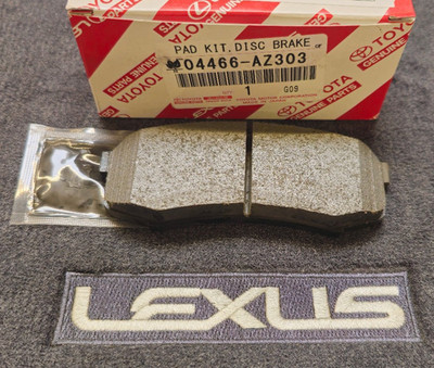 REAR GENUINE LEXUS GX470 GX460 NEW BRAKE PADS TOYOTA FJ & 4RUNNER 04466-AZ303