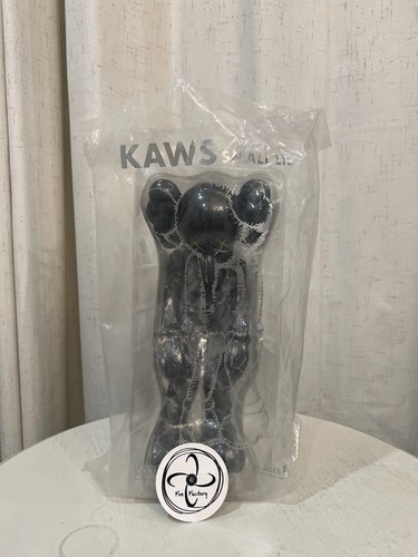 KAWS Companion Vinyl Figure