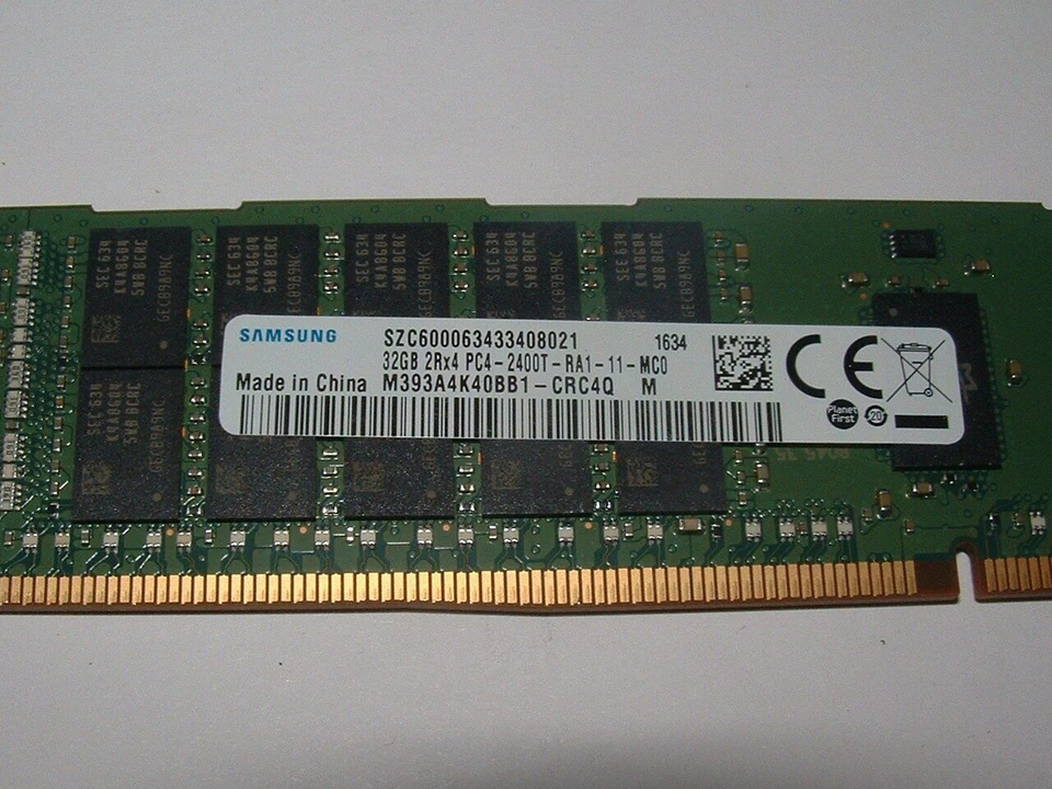 Samsung M393A4K40BB1-CRC4Q 32GB PC4-2400T 2Rx4 ECC REG DDR4 19200 - Image 2 of 2
