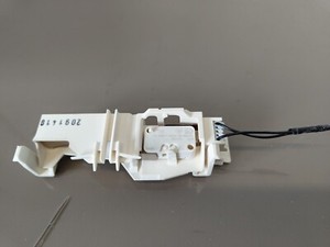 Türschloß 13661111 Türverriegelung Waschmaschine AEG Trockner W41 15940  #TE983