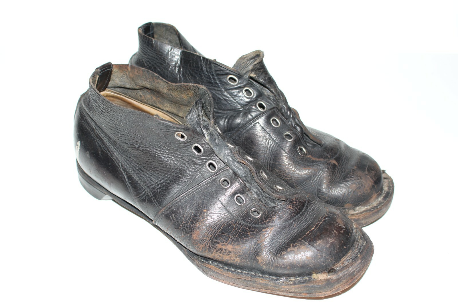 SALOMON Leather ski boots Vintage Retro cross country skiing Rare collectible mens shoes