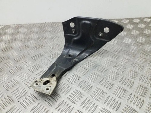 VW PASSAT B7 ALLTRACK 365 Kotflügelhalter vorne rechts 3AA821142 2.00 34717445