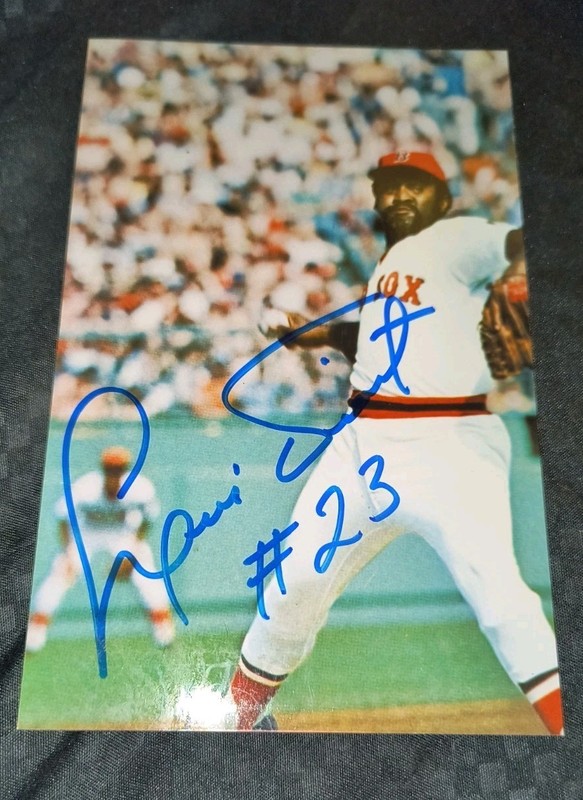 Luis Tiant #23 Boston Red Sox autographed 4x6 Kodak picture 