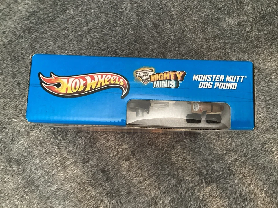Hot Wheels Monster Mighty Mini Monster Mutt's Dog Pound Playset - Image 2 of 3
