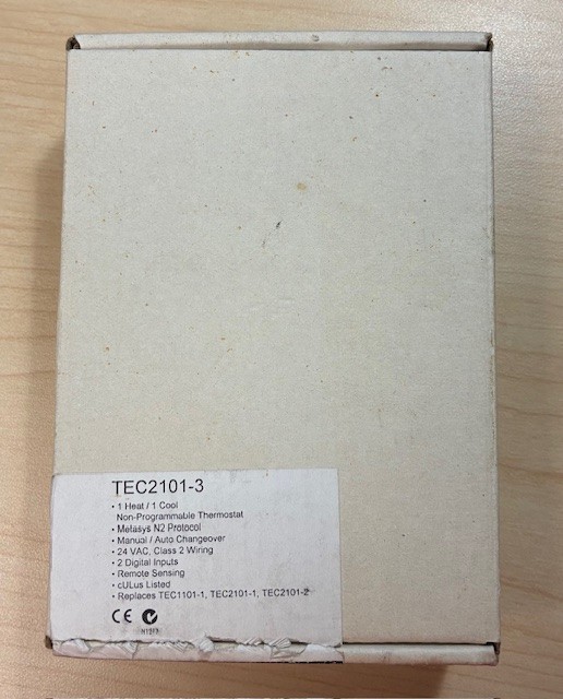 Johnson Controls Thermostat / TEC2101-3 / 1 Heat 1 Cool / NEW IN OPENED BOX