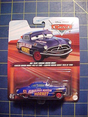 DISNEY PIXAR CARS DIRT TRACK FABULOUS HUDSON HORNET! 2022 METALS