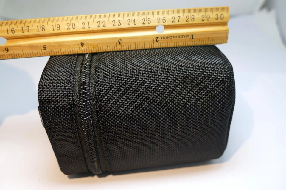 Estuche de lente blanda acolchado Sigma 4,5X3,5" para 60 mm DN LS-350K 90 mm 45 mm f2,8 DG 24 mm Foto 2 de 4