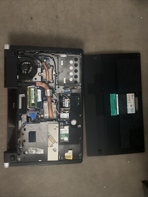 Dell Studio XPS 1640/PP35L Laptop | Core 2 Duo, 8GB RAM, without