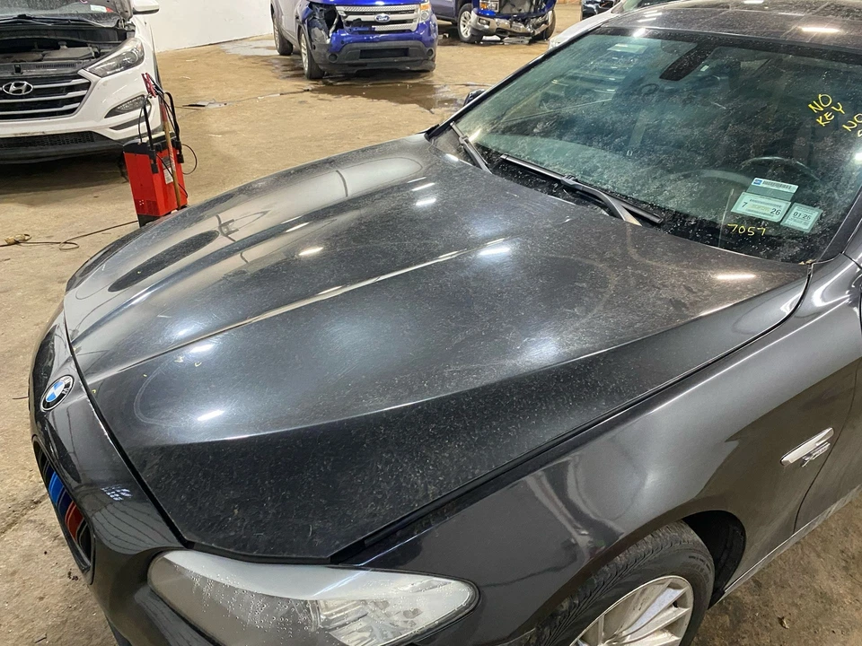 Used Hood fits: 2012 Bmw 535I Grade A Foto 2 de 4