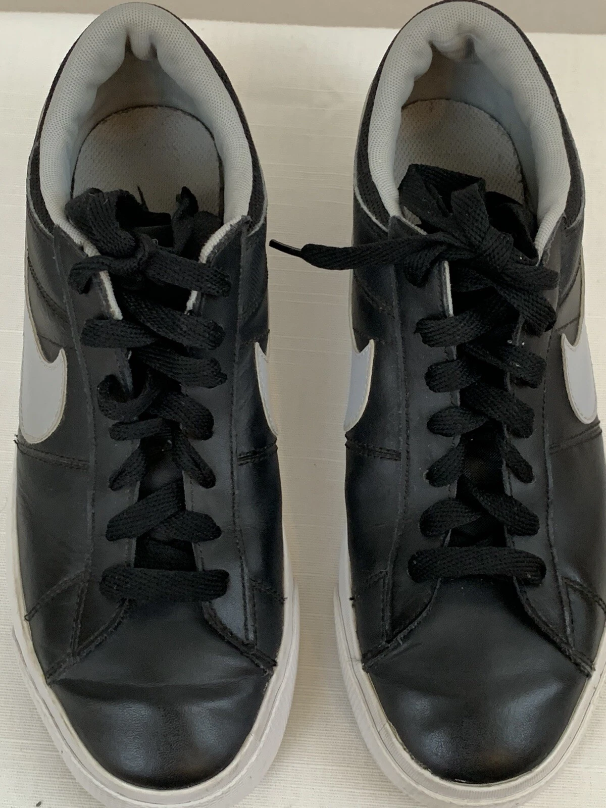 Baskets décontractées en cuir Nike Match Supreme LTR 631656 001 pour hommes 8,5 noir blanc