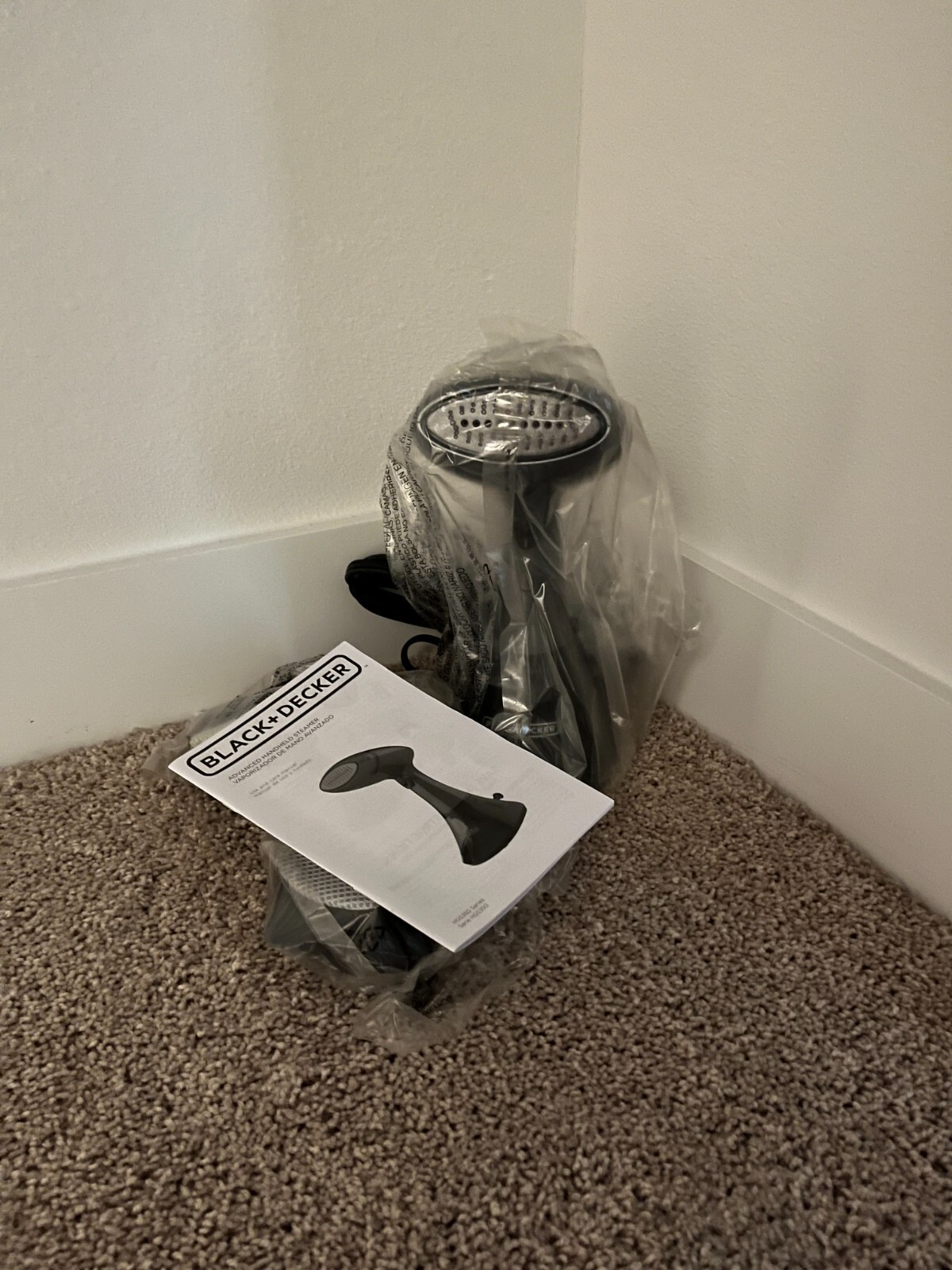 BLACK+DECKER HGS350 Advanced Handheld Steamer & Press Plate 70 More