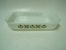Anchor Hocking Meadow Green 12" Rectangular Baker 1 1/2 Quart Very Good