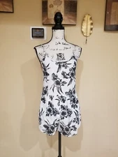 Amuse Society Floral Zip Up Cami Short  Romper Size XS